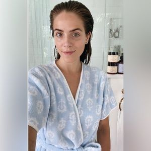 Weezie Towels Women's Short Patterned Robe